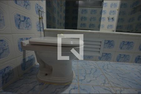 Casa de condomínio à venda com 300m², 4 quartos e 2 vagasBanheiro da Suite 2