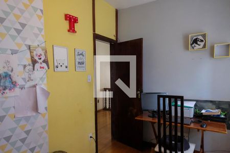 Casa à venda com 330m², 5 quartos e 2 vagasQuarto 5