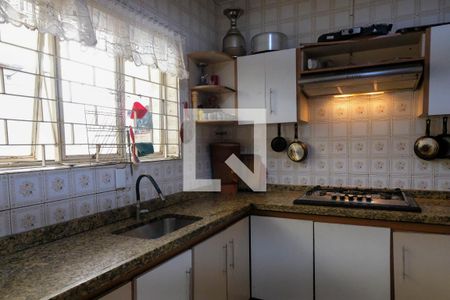 Casa à venda com 330m², 5 quartos e 2 vagasCozinha