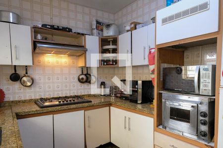 Casa à venda com 330m², 5 quartos e 2 vagasCozinha