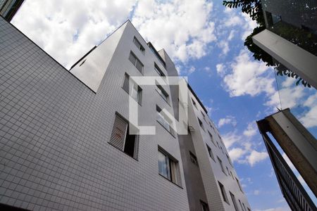 Fachada de apartamento para alugar com 2 quartos, 95m² em Grajaú, Belo Horizonte