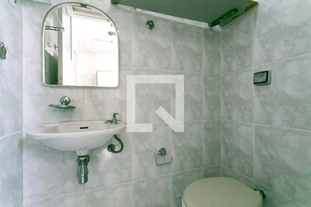 Apartamento para alugar com 105m², 3 quartos e 2 vagasBanheiro de Serviço