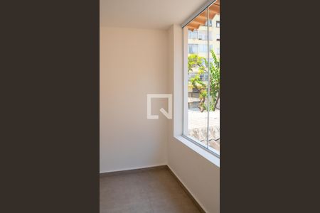 Apartamento à venda com 72m², 1 quarto e sem vagaVaranda