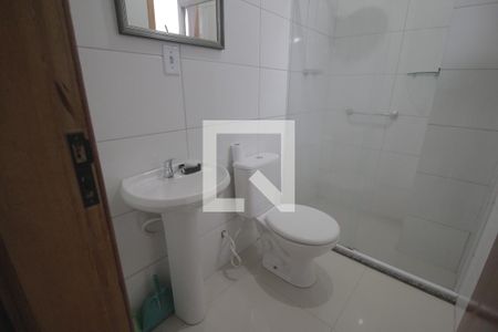 Casa à venda com 80m², 2 quartos e 2 vagasBanheiro da Suíte 2