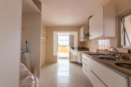 Apartamento à venda com 220m², 2 quartos e 2 vagas Apartamento à venda com 220m², 2 quartos e 2 vagasCozinha