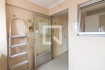 Apartamento à venda com 220m², 2 quartos e 2 vagas Apartamento à venda com 220m², 2 quartos e 2 vagasÁrea de Serviço