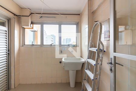 Apartamento à venda com 220m², 2 quartos e 2 vagas Apartamento à venda com 220m², 2 quartos e 2 vagasÁrea de Serviço