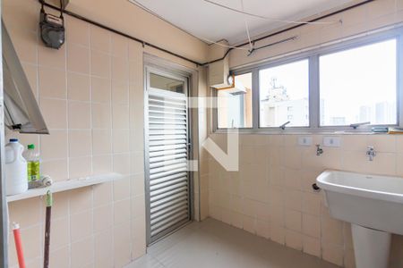 Apartamento à venda com 220m², 2 quartos e 2 vagas Apartamento à venda com 220m², 2 quartos e 2 vagasÁrea de Serviço