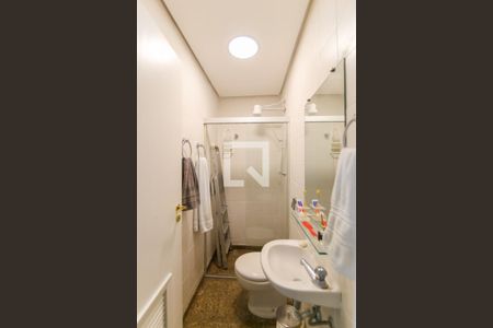 Apartamento à venda com 376m², 4 quartos e 6 vagasBanheiro de serviço