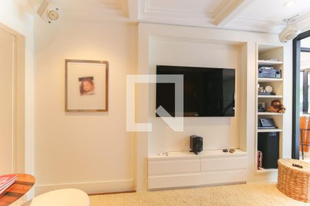 Apartamento à venda com 376m², 4 quartos e 6 vagasSala de TV