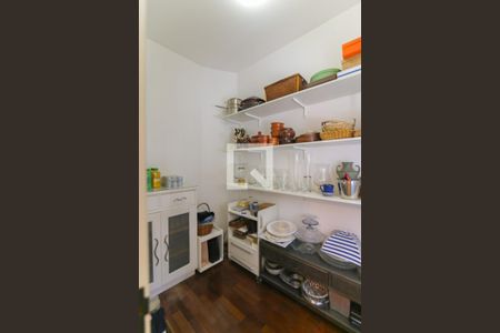 Apartamento à venda com 376m², 4 quartos e 6 vagasQuarto de Serviço