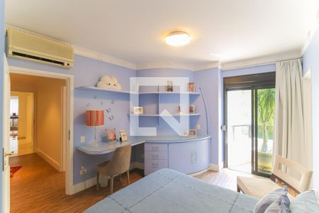 Apartamento à venda com 376m², 4 quartos e 6 vagasQuarto 2