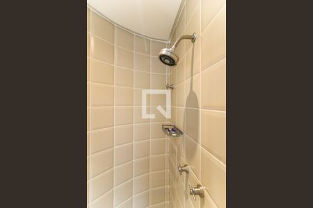 Apartamento à venda com 376m², 4 quartos e 6 vagasBanheiro da Suíte 4