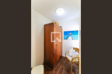 Apartamento à venda com 376m², 4 quartos e 6 vagasQuarto de Serviço