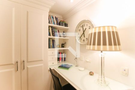 Apartamento à venda com 376m², 4 quartos e 6 vagasCorredor