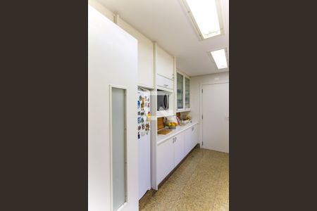 Apartamento à venda com 376m², 4 quartos e 6 vagasCozinha
