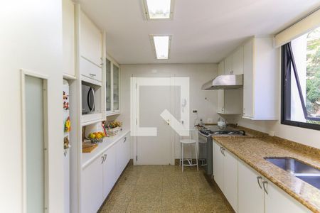 Apartamento à venda com 376m², 4 quartos e 6 vagasCozinha