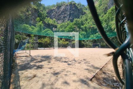 Apartamento à venda com 70m², 2 quartos e 1 vagaCampo futebol