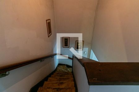 Casa à venda com 96m², 3 quartos e sem vagaEscadas