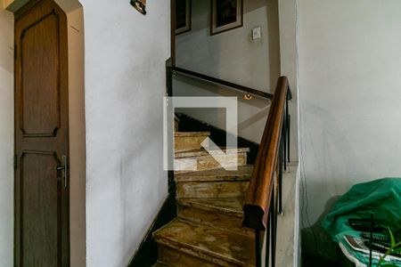 Escadas de casa à venda com 3 quartos, 96m² em Vila Gomes Cardim, São Paulo
