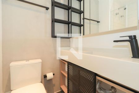 Banheiro de kitnet/studio para alugar com 1 quarto, 20m² em Vila Mariana, São Paulo