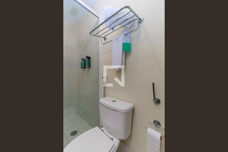 Banheiro de kitnet/studio à venda com 1 quarto, 44m² em Vila Congonhas, São Paulo