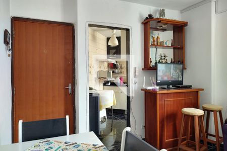 Apartamento para alugar com 70m², 2 quartos e 2 vagasSala
