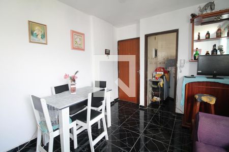 Sala de apartamento para alugar com 2 quartos, 70m² em Vargem Pequena, Rio de Janeiro