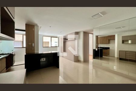 Sala de apartamento à venda com 2 quartos, 71m² em Funcionários, Belo Horizonte