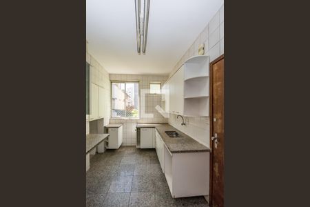 Apartamento à venda com 150m², 3 quartos e 2 vagasCozinha