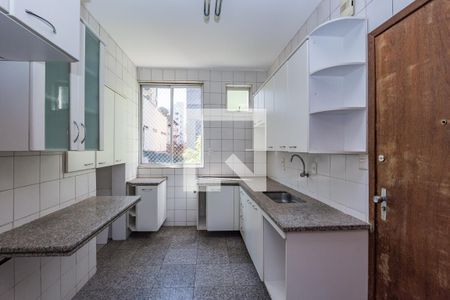 Apartamento à venda com 150m², 3 quartos e 2 vagasCozinha