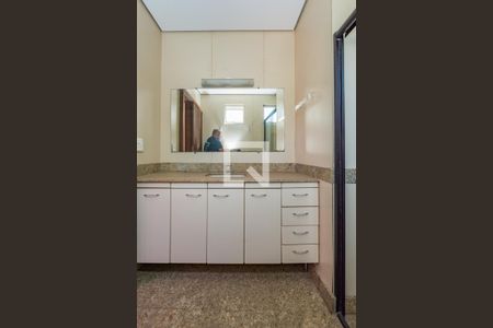 Apartamento à venda com 150m², 3 quartos e 2 vagasBanheiro da Suíte