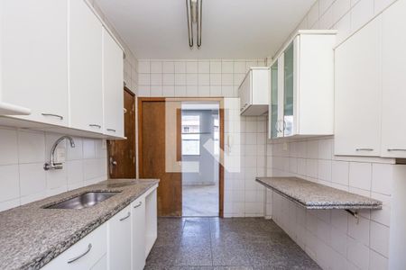 Apartamento à venda com 150m², 3 quartos e 2 vagasCozinha