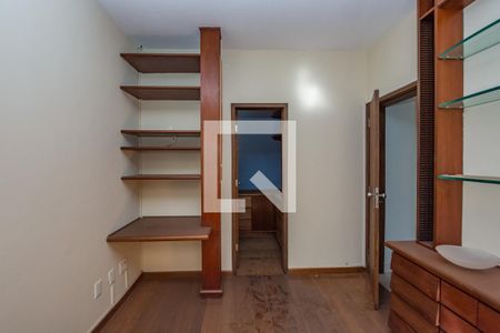 Apartamento à venda com 150m², 3 quartos e 2 vagasQuarto 3