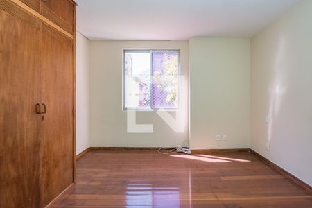 Apartamento à venda com 150m², 3 quartos e 2 vagasSuíte