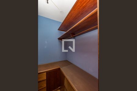 Apartamento à venda com 150m², 3 quartos e 2 vagasCloset Quarto 3