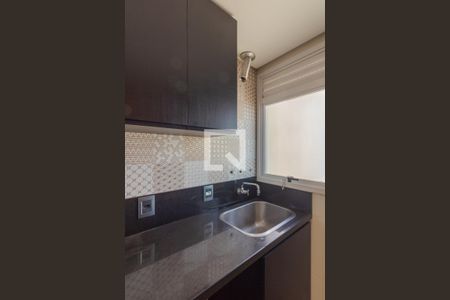 Cozinha e Área de Serviço de apartamento à venda com 3 quartos, 80m² em Petrópolis, Porto Alegre