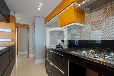 Cozinha e Área de Serviço de apartamento à venda com 3 quartos, 80m² em Petrópolis, Porto Alegre