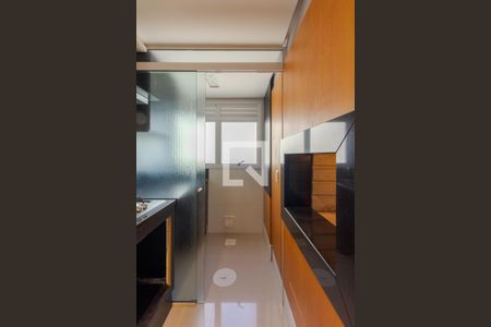 Cozinha e Área de Serviço de apartamento à venda com 3 quartos, 80m² em Petrópolis, Porto Alegre