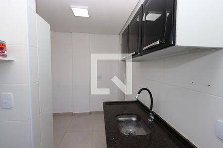 Apartamento à venda com 31m², 1 quarto e 1 vaga Apartamento à venda com 31m², 1 quarto e 1 vagaCozinha e Área de Serviço