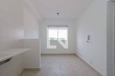 Sala/ Cozinha de apartamento para alugar com 2 quartos, 32m² em Vila Socorro, São Paulo
