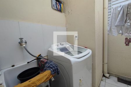 Área de Serviço de casa à venda com 2 quartos, 65m² em Cidade Satélite Íris, Campinas