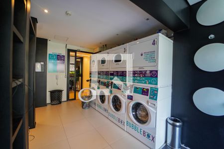 Studio à venda com 29m², 1 quarto e sem vaga Studio à venda com 29m², 1 quarto e sem vagaÁrea comum - Lavanderia
