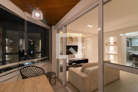 Varanda Gourmet de apartamento à venda com 3 quartos, 94m² em Jardim Zaira, Guarulhos