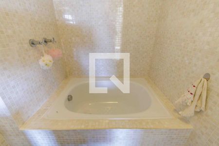 Apartamento à venda com 126m², 3 quartos e 2 vagasBanheiro da Suíte