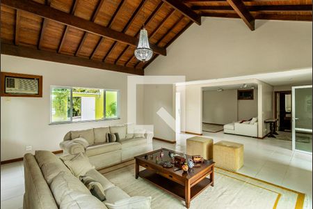 Sala de casa de condomínio à venda com 4 quartos, 850m² em Jacarepaguá, Rio de Janeiro