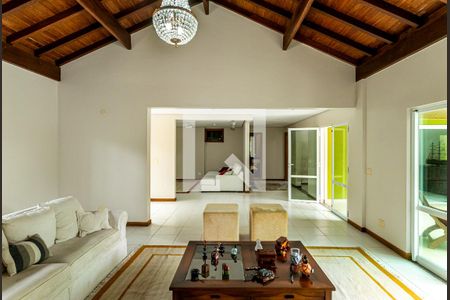 Sala de casa de condomínio à venda com 4 quartos, 850m² em Jacarepaguá, Rio de Janeiro