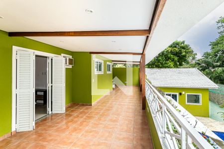 Casa de condomínio à venda com 850m², 4 quartos e 4 vagas Casa de condomínio à venda com 850m², 4 quartos e 4 vagasÁrea comum