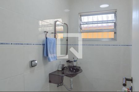 Casa à venda com 248m², 3 quartos e 2 vagasLavabo