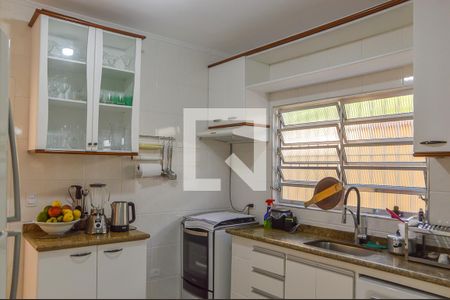 Casa à venda com 248m², 3 quartos e 2 vagasCozinha